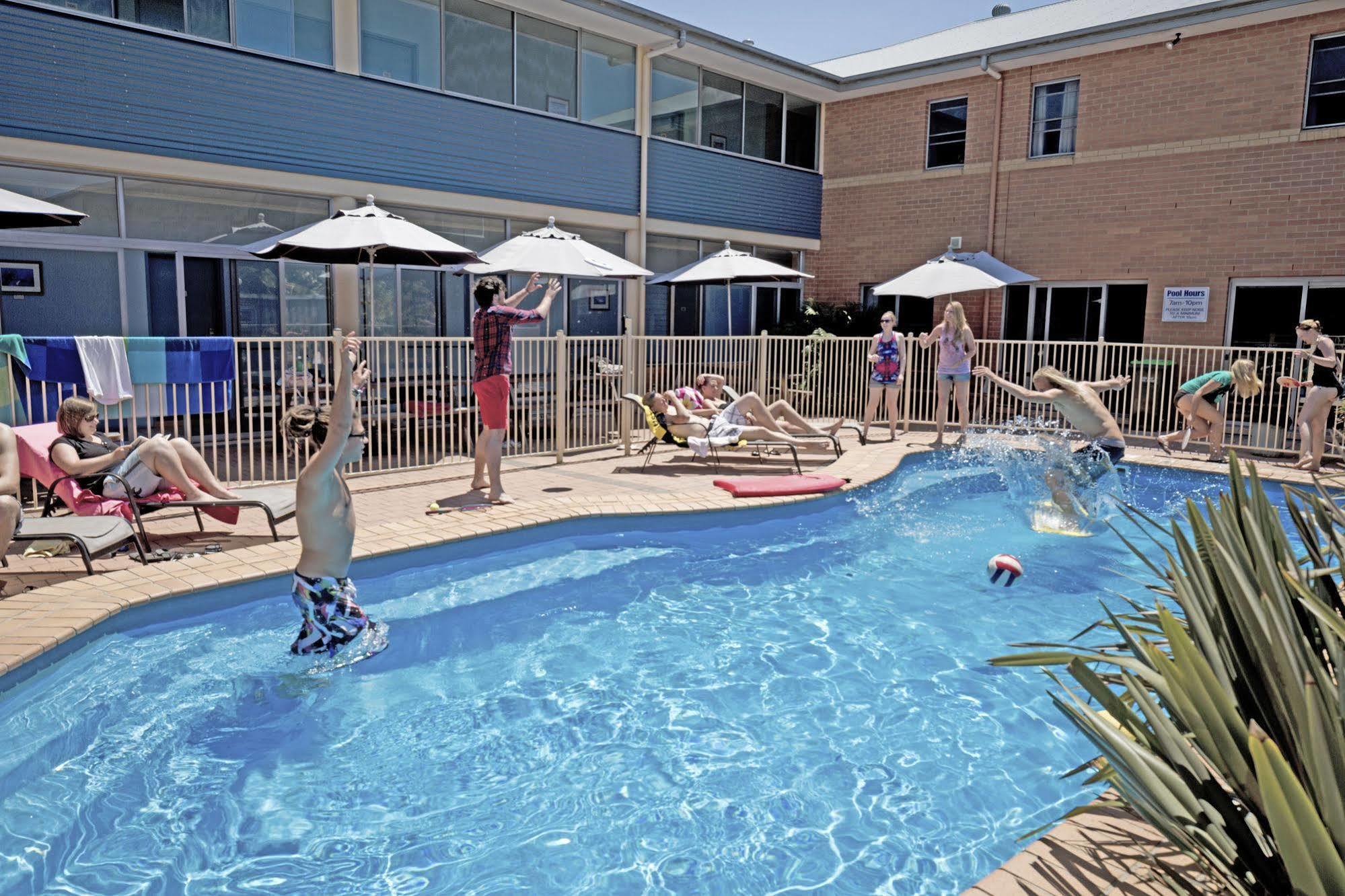 Хостел Coffs Harbour Yha Екстер'єр фото
